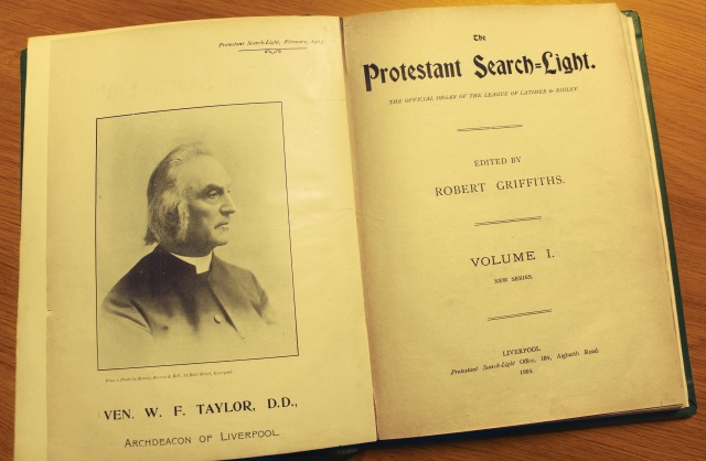 protestant-searchlight